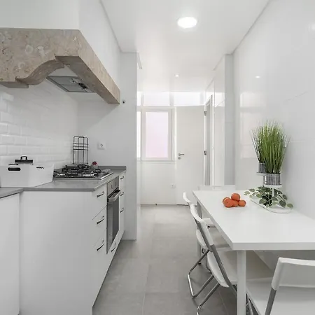 Whome Hideaway Family #2