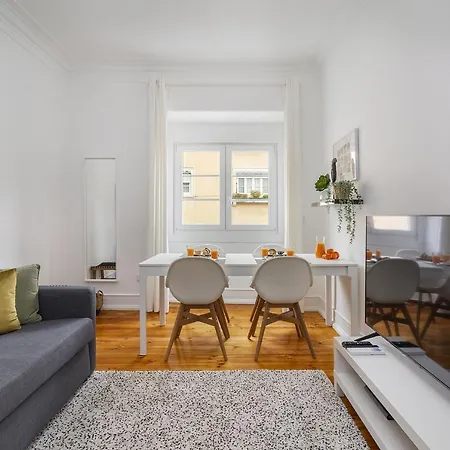 Whome Hideaway Family #2